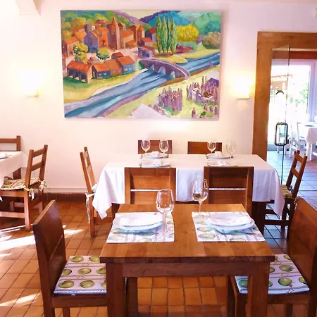 Manzanos Campingplatz 2*