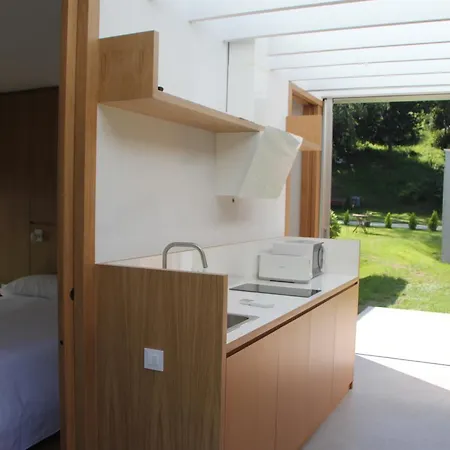 キャンプ場 Manzanos 2*