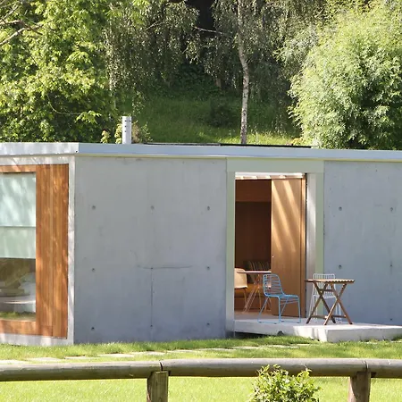 キャンプ場 Manzanos 2*